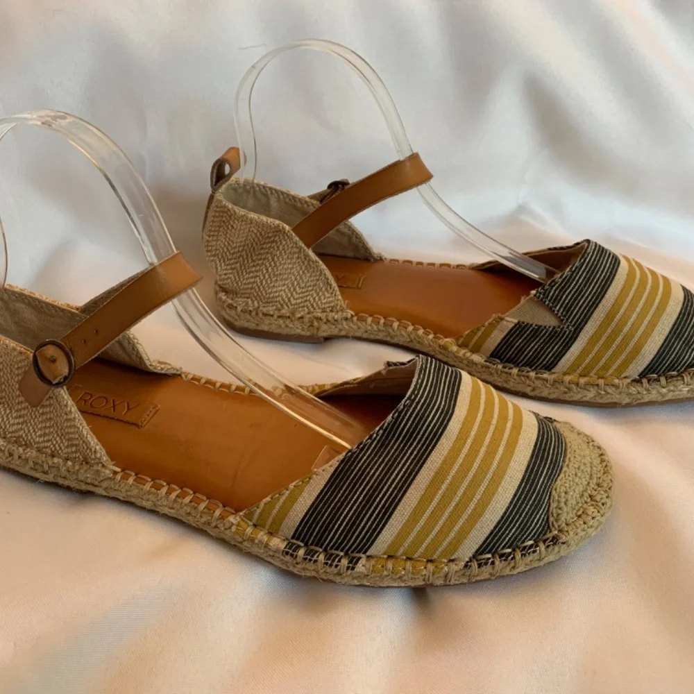 Roxy Espadrille Flat Sandals in Navy Blue and Golden Stripes!